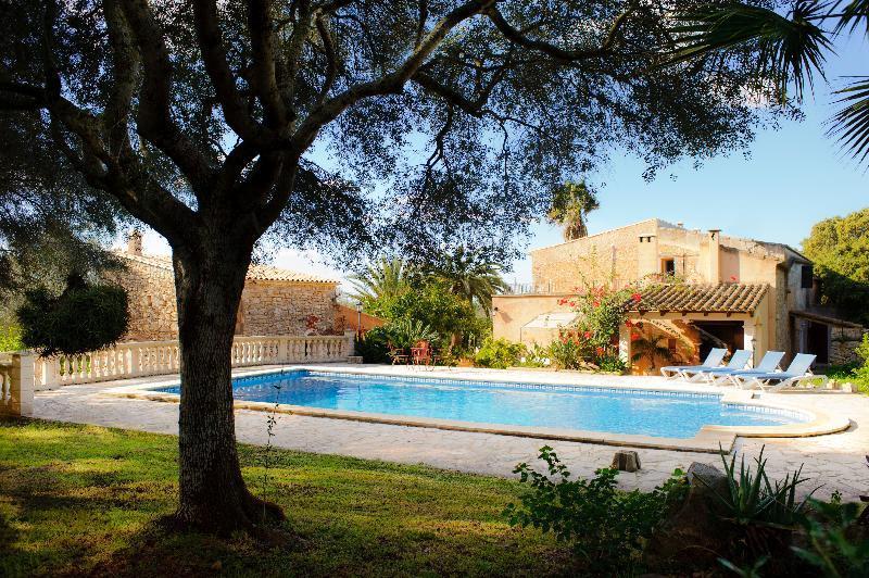Cavea Villa *
